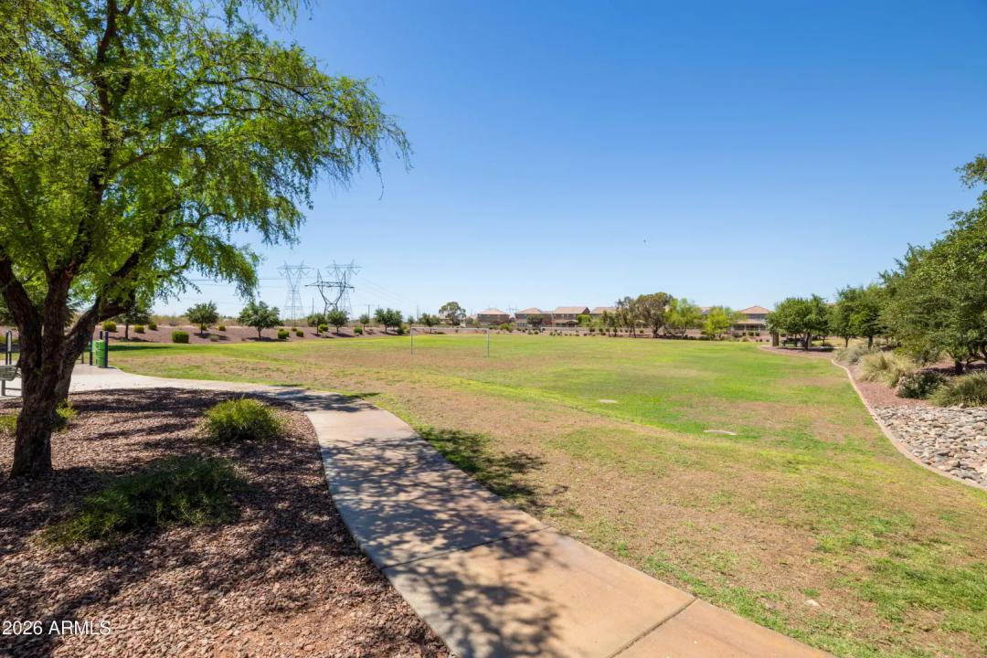 Real Estate Picture 41