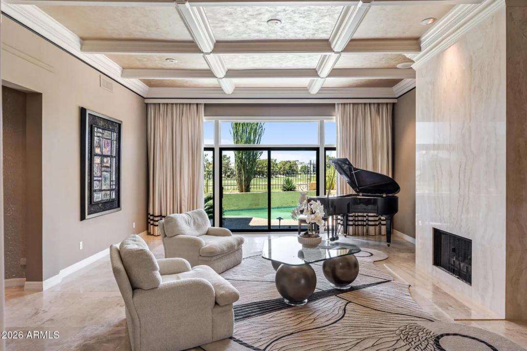 Real Estate Picture 5