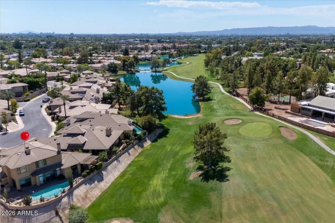 Real Estate Picture 25