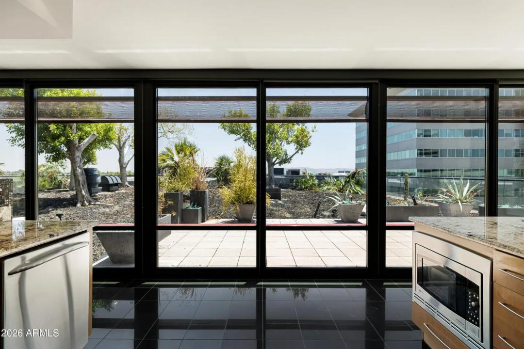 Real Estate Picture 8