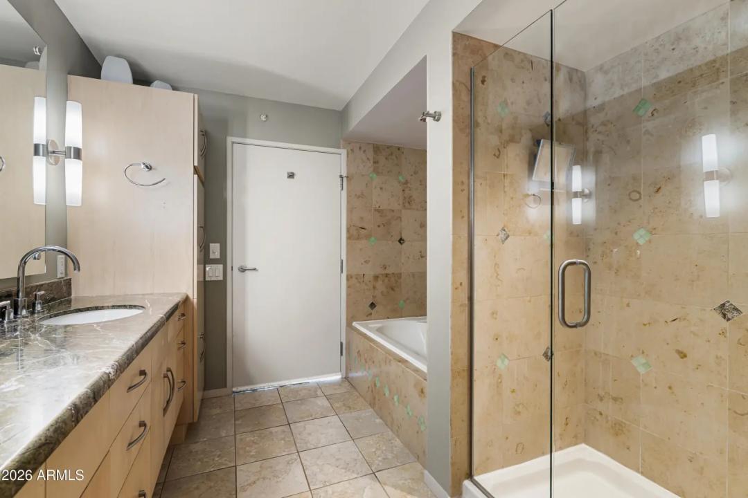 Real Estate Picture 15