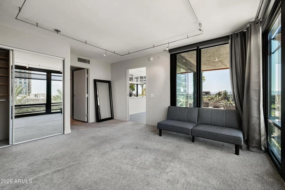 Real Estate Picture 19