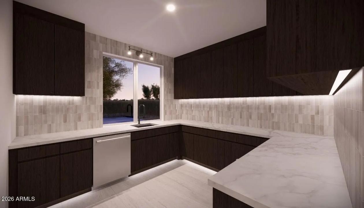 Real Estate Picture 10