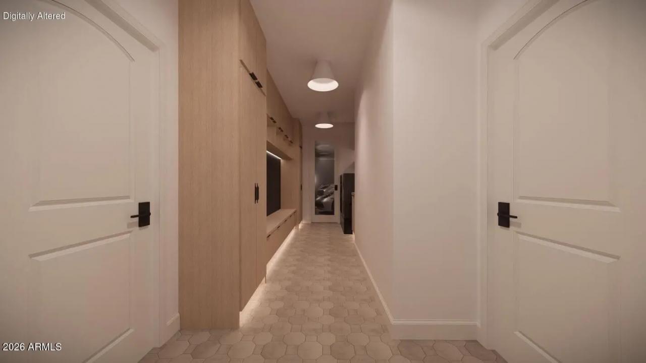 Real Estate Picture 4