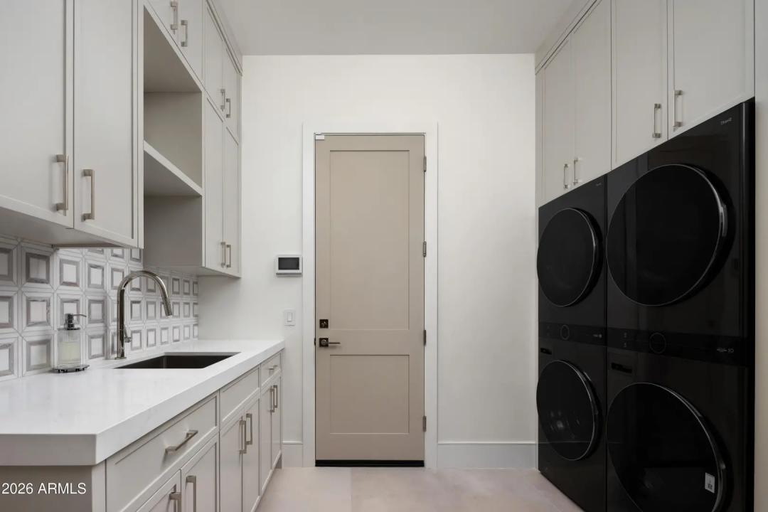 Real Estate Picture 34