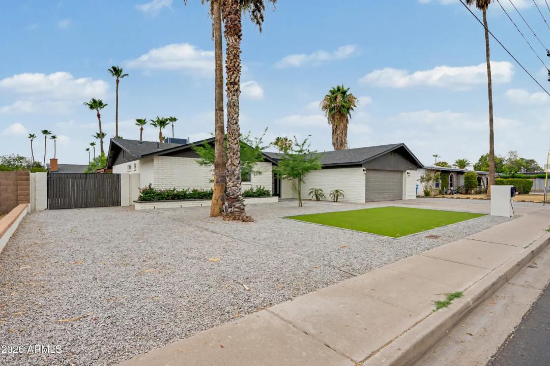 Real Estate Picture 2