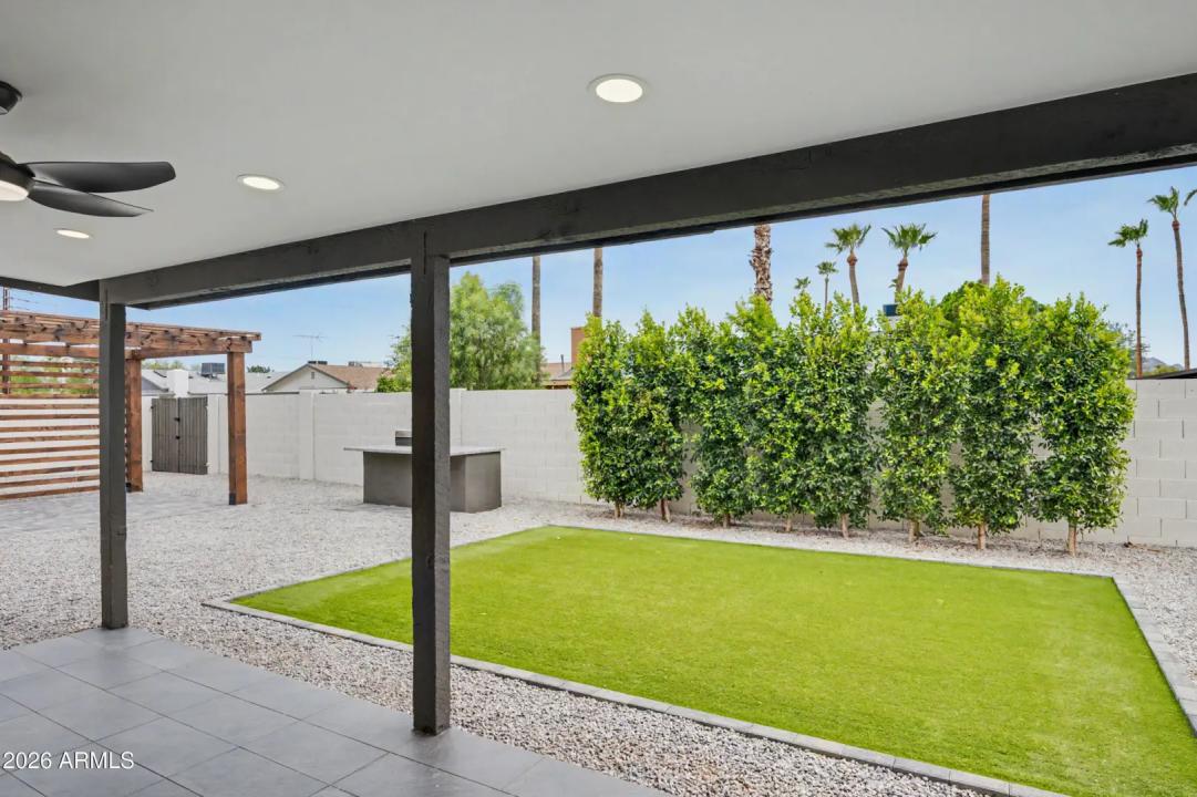 Real Estate Picture 30