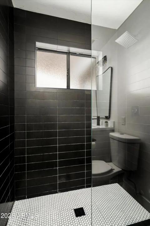 Real Estate Picture 16
