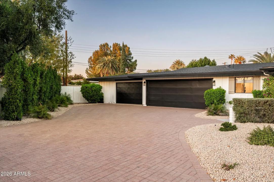 Real Estate Picture 27
