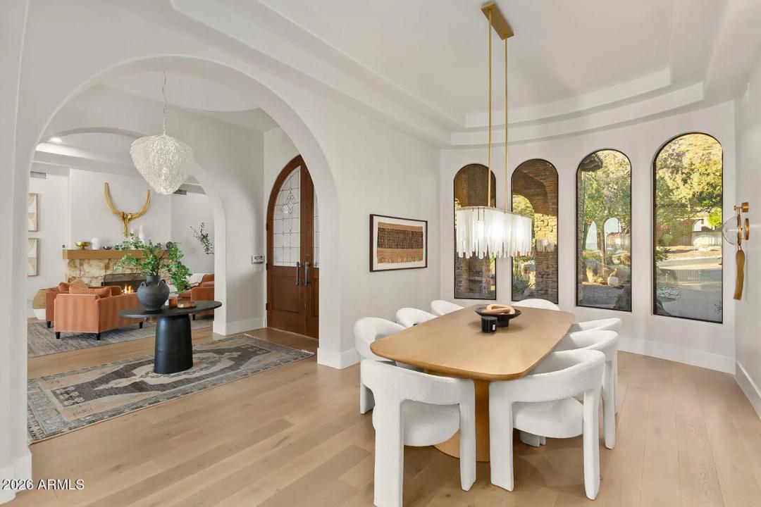 Real Estate Picture 9