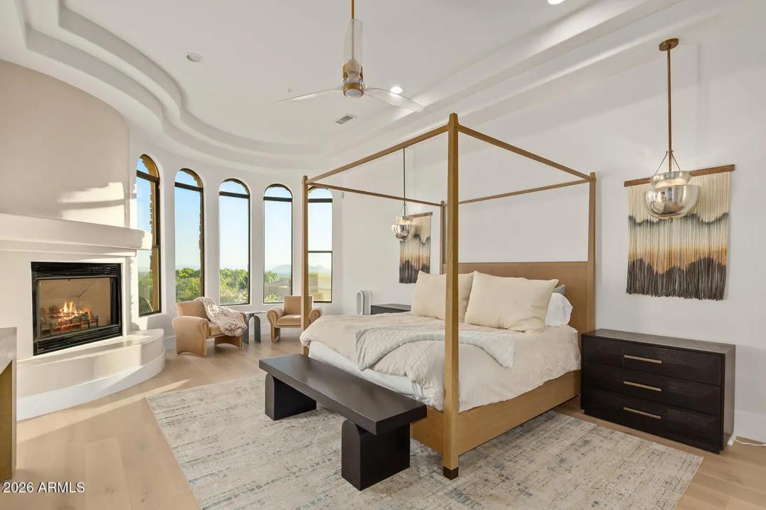 Real Estate Picture 19