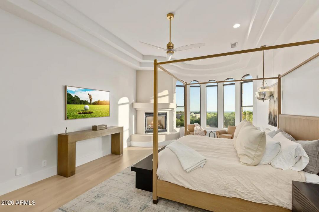 Real Estate Picture 20