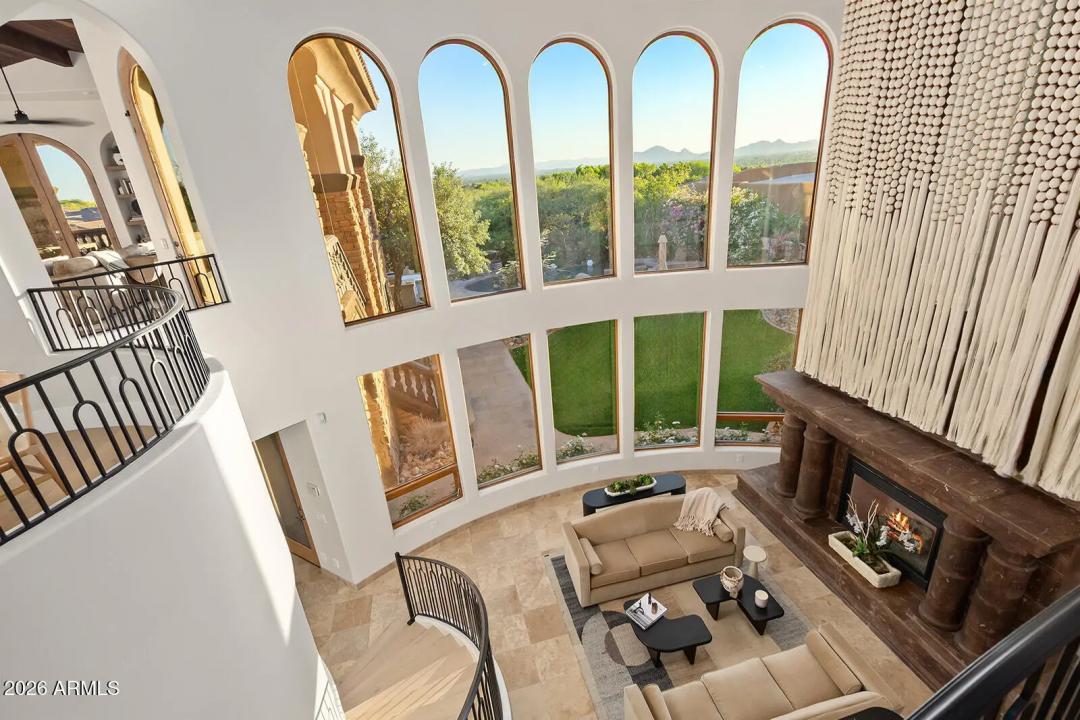 Real Estate Picture 16