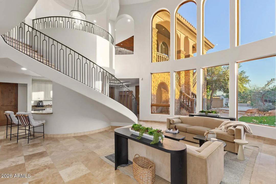 Real Estate Picture 17