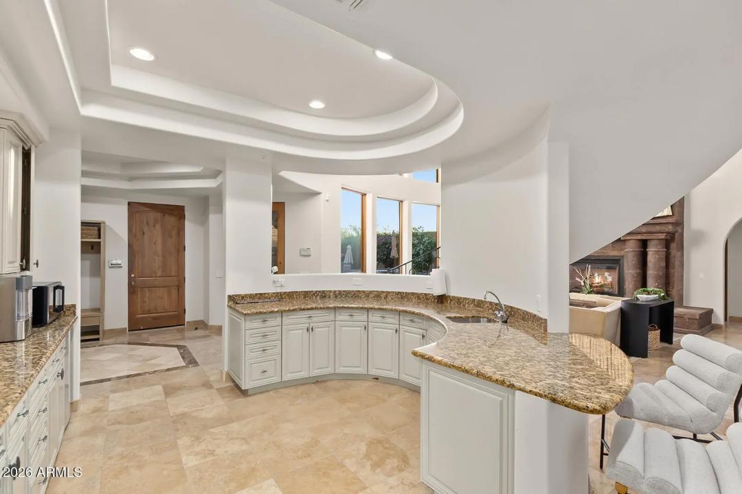 Real Estate Picture 18