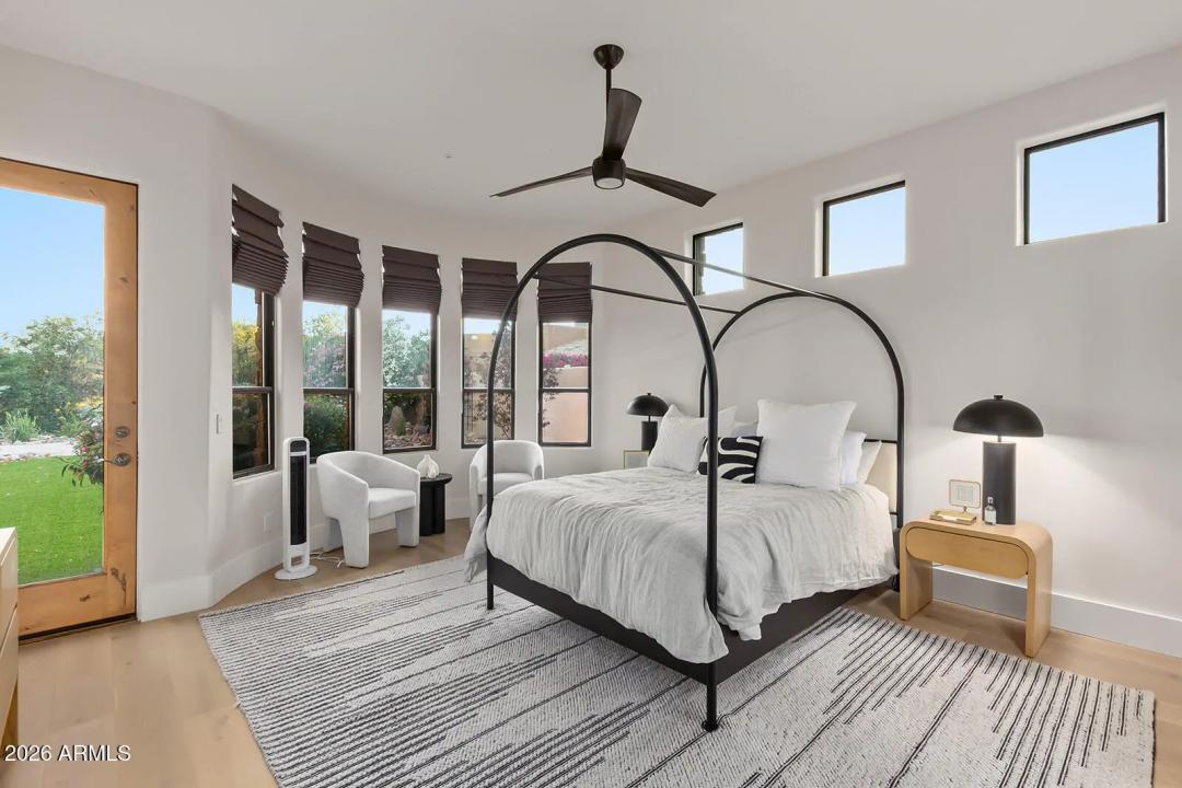 Real Estate Picture 25
