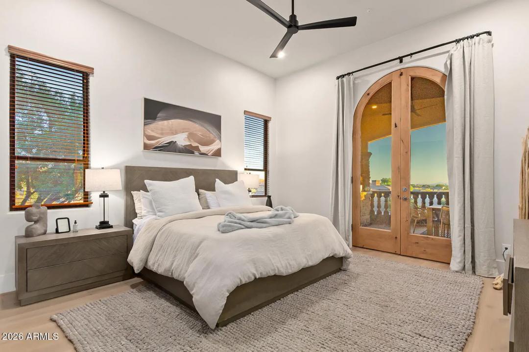 Real Estate Picture 23
