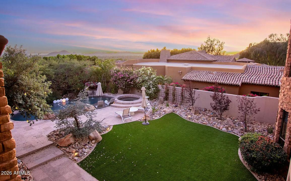 Real Estate Picture 32