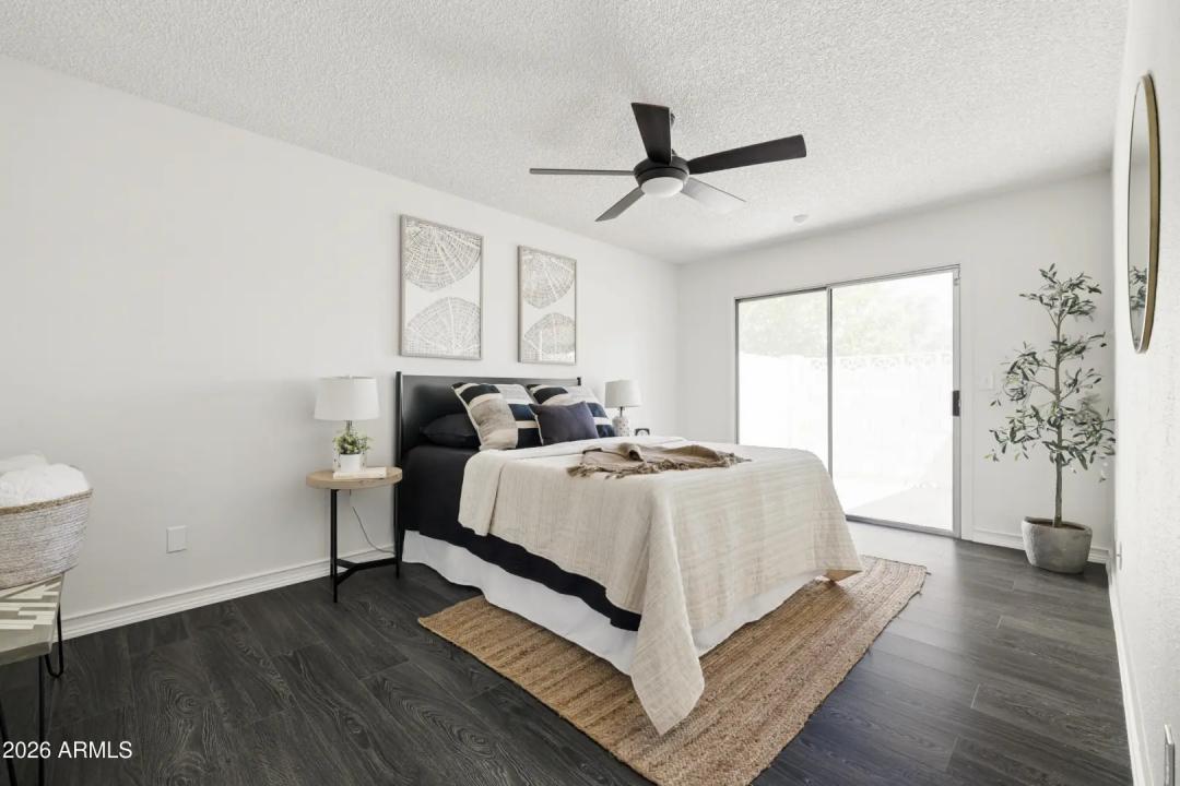 Real Estate Picture 18