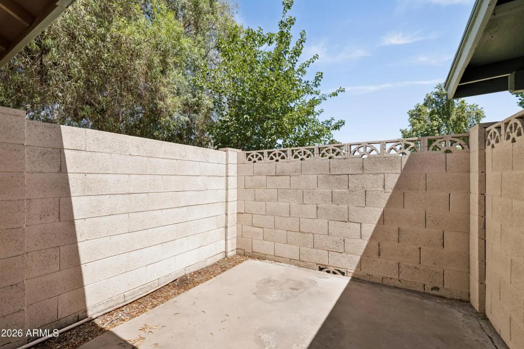 Real Estate Picture 24