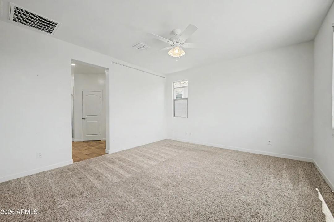 Real Estate Picture 11