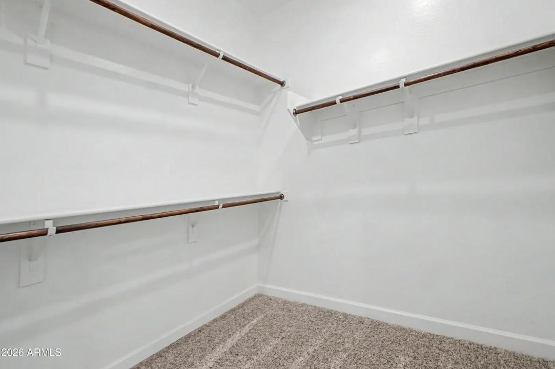 Real Estate Picture 14