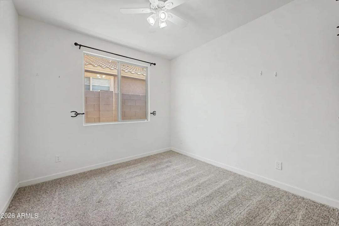 Real Estate Picture 17