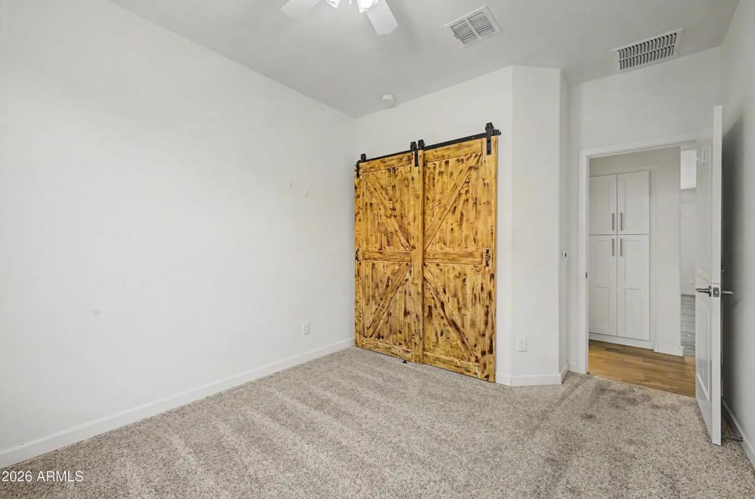 Real Estate Picture 19
