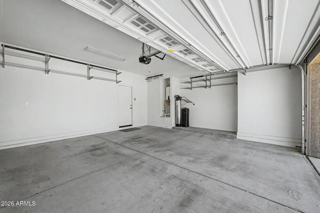 Real Estate Picture 23
