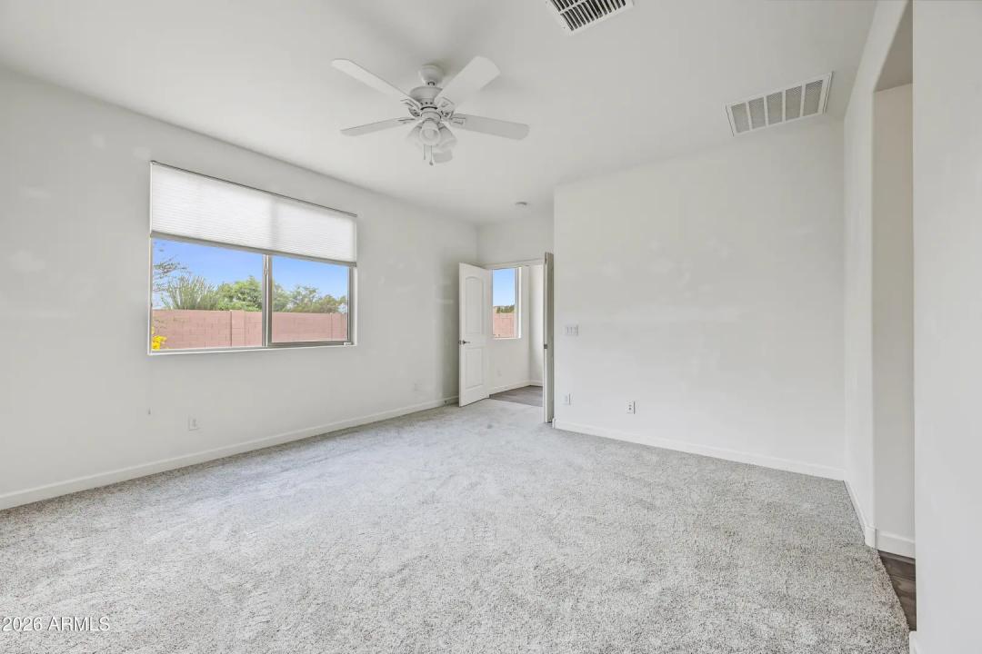 Real Estate Picture 9
