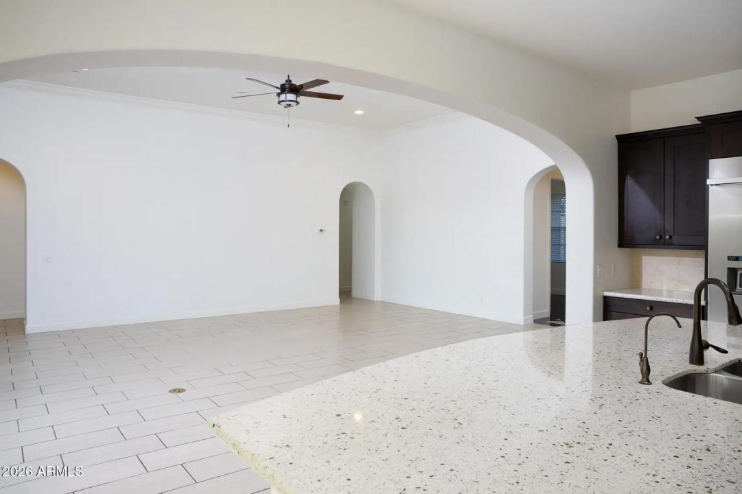 Real Estate Picture 8