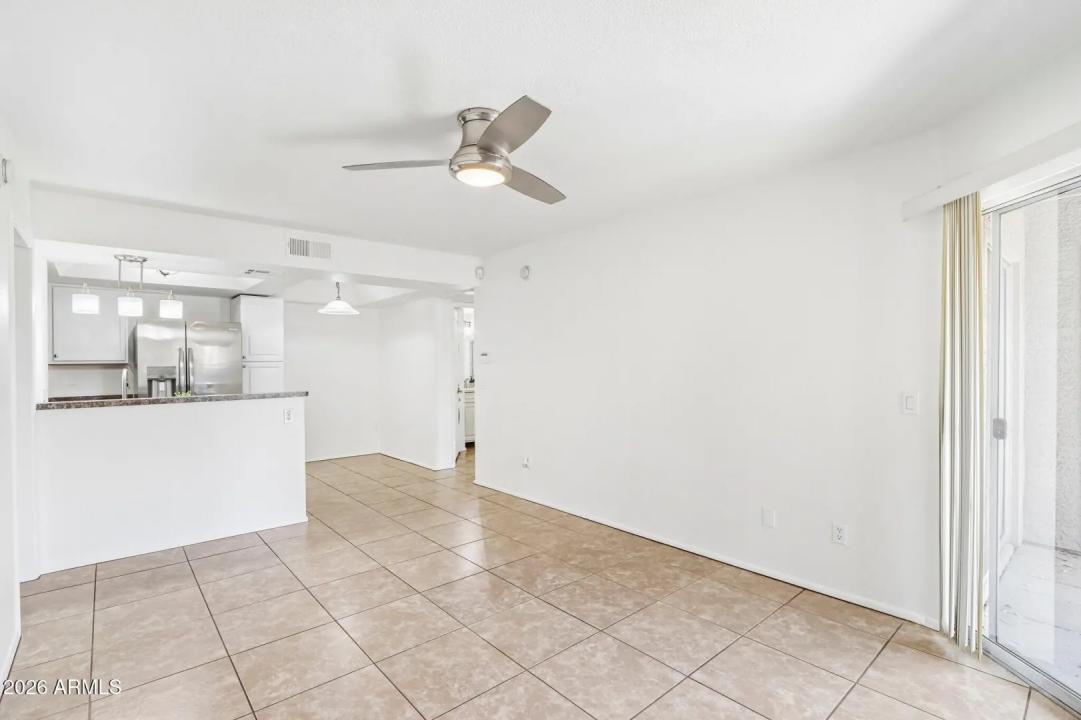 Real Estate Picture 7