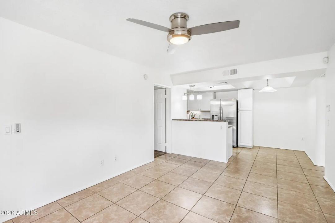 Real Estate Picture 8