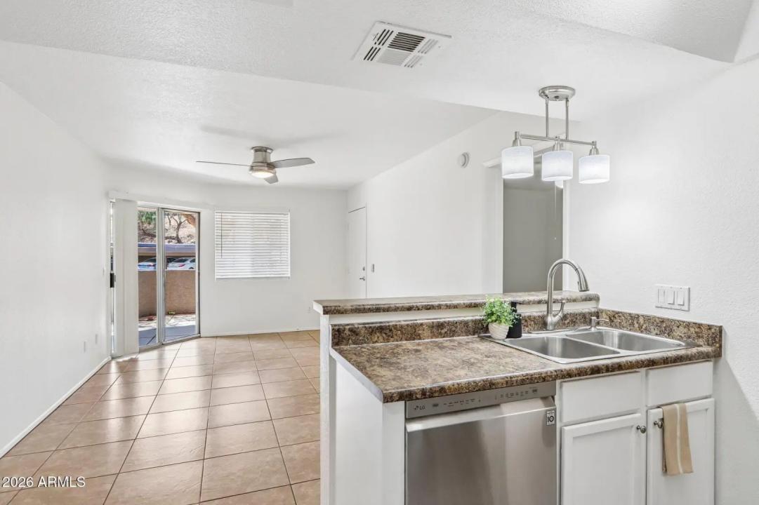 Real Estate Picture 10