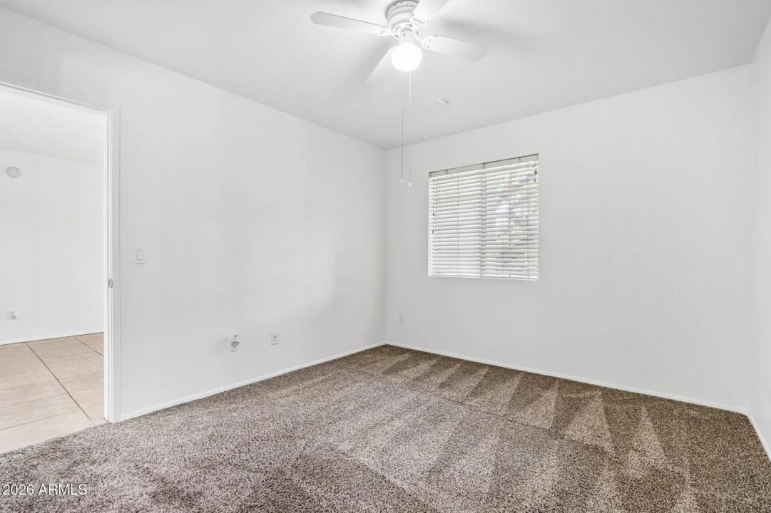 Real Estate Picture 17