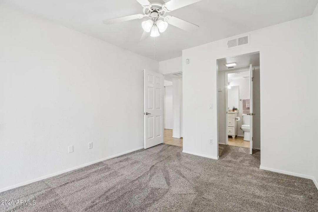Real Estate Picture 21