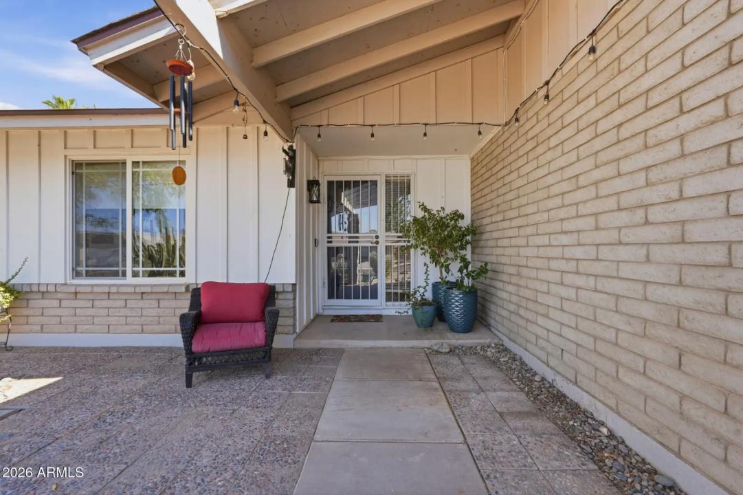 Real Estate Picture 5