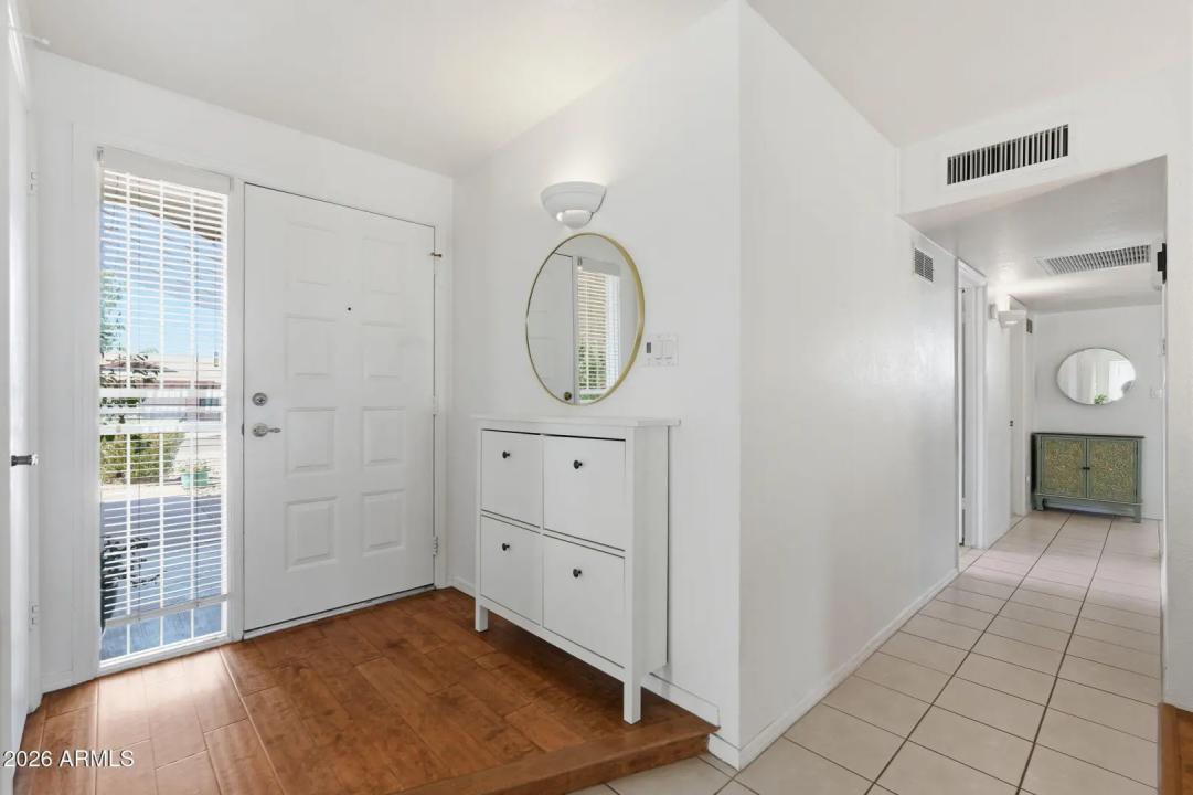 Real Estate Picture 6