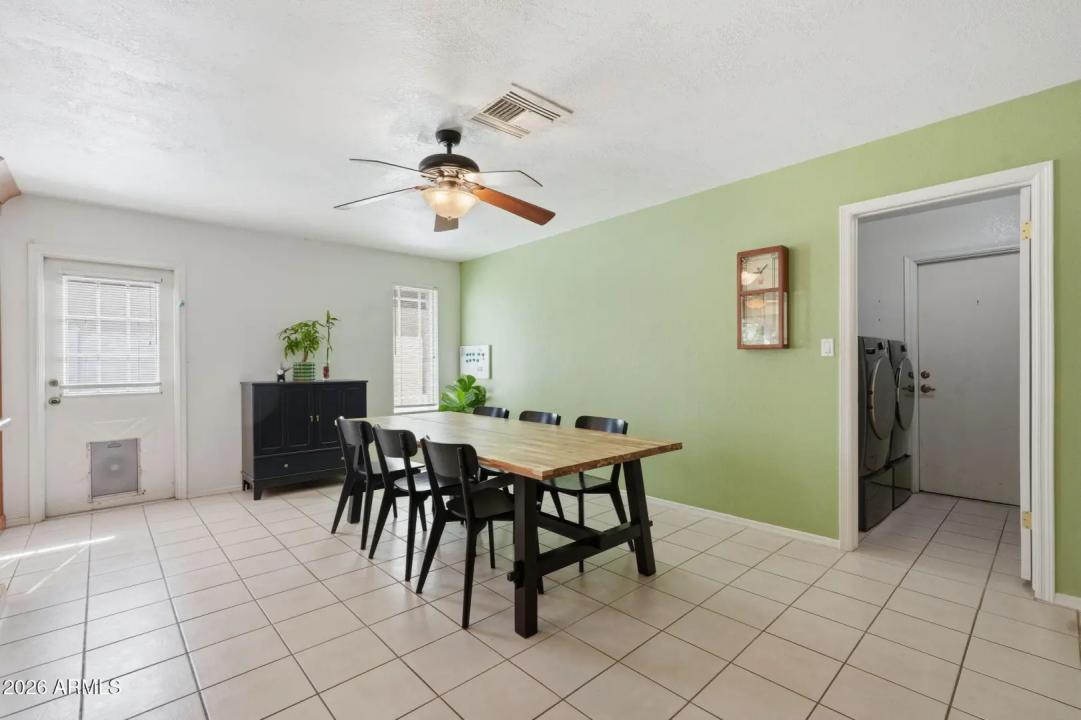 Real Estate Picture 16