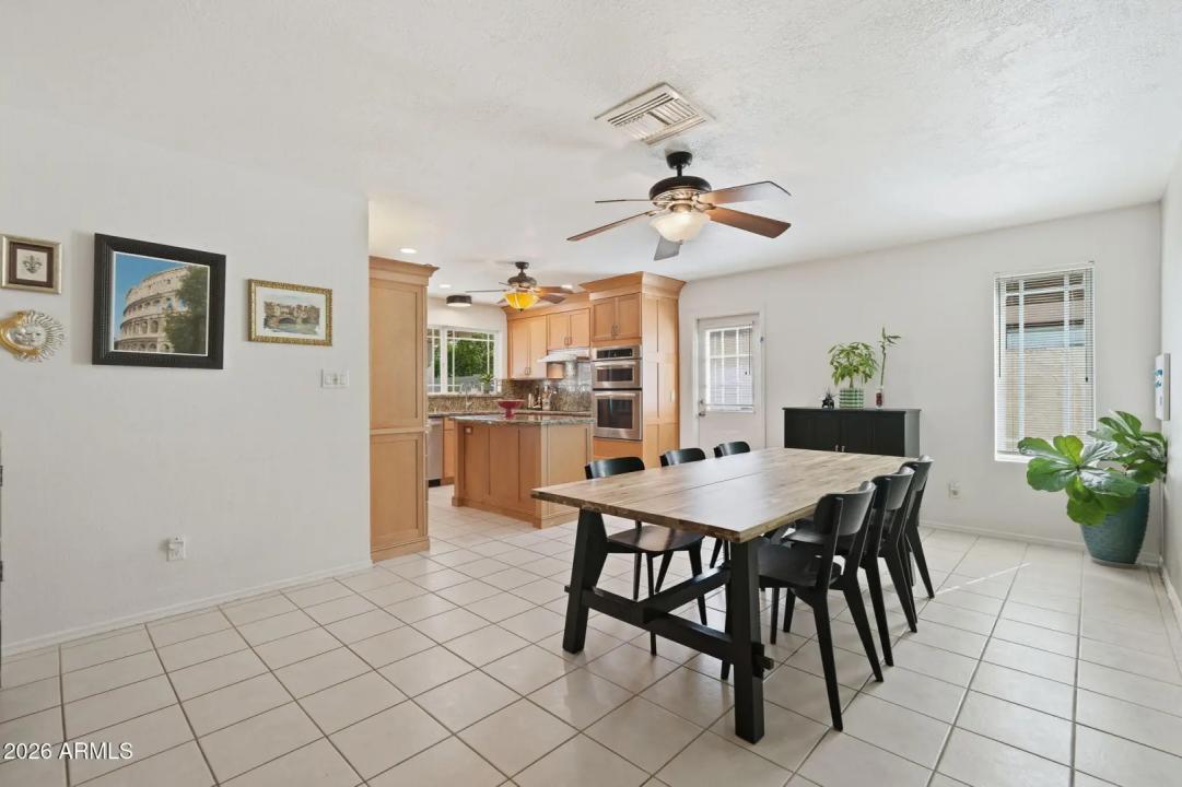 Real Estate Picture 17