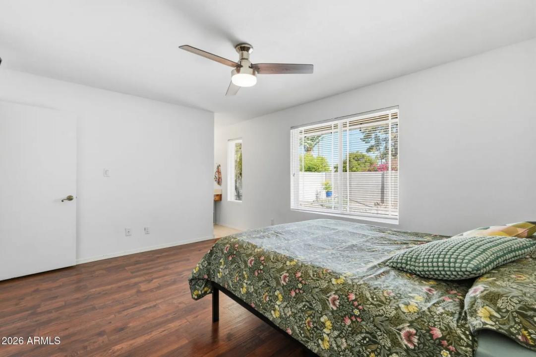 Real Estate Picture 26