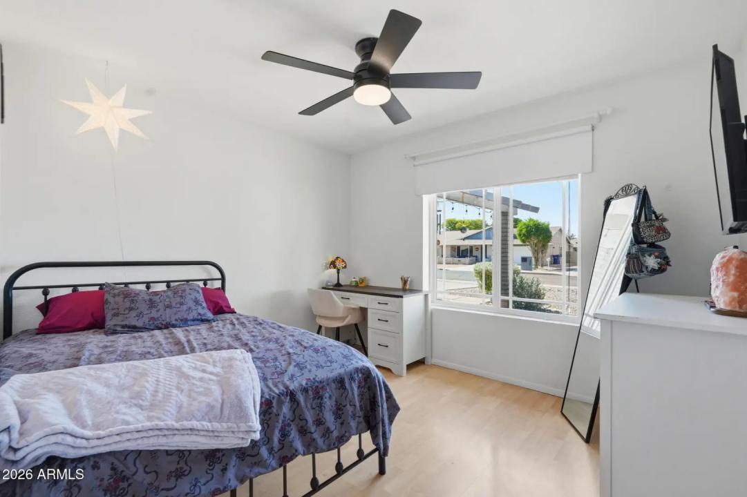 Real Estate Picture 19