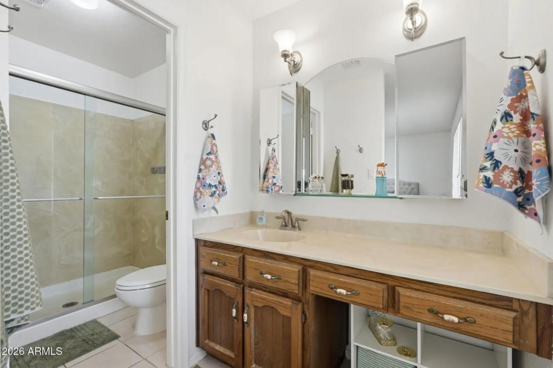 Real Estate Picture 22