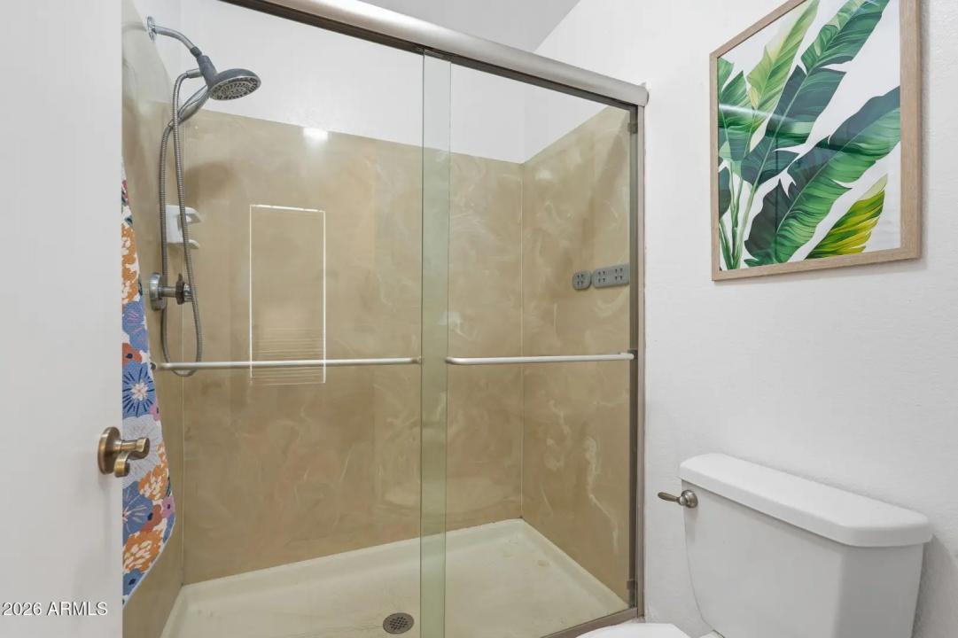 Real Estate Picture 23