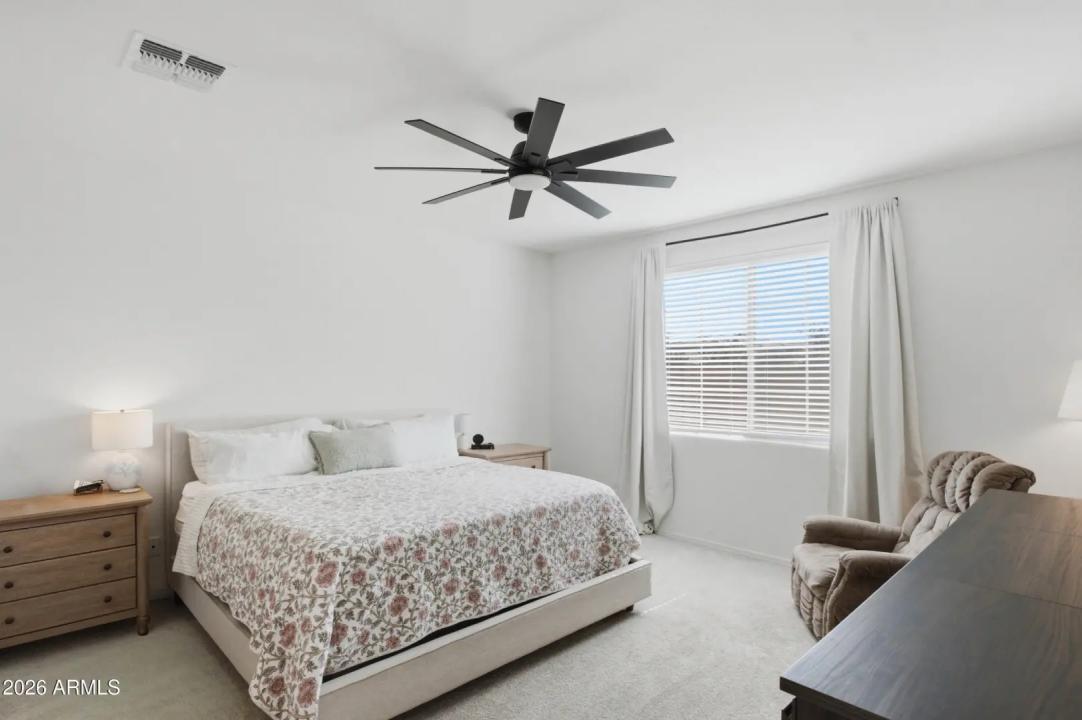 Real Estate Picture 14