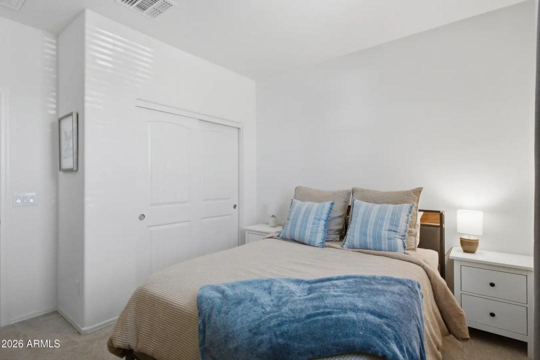 Real Estate Picture 19