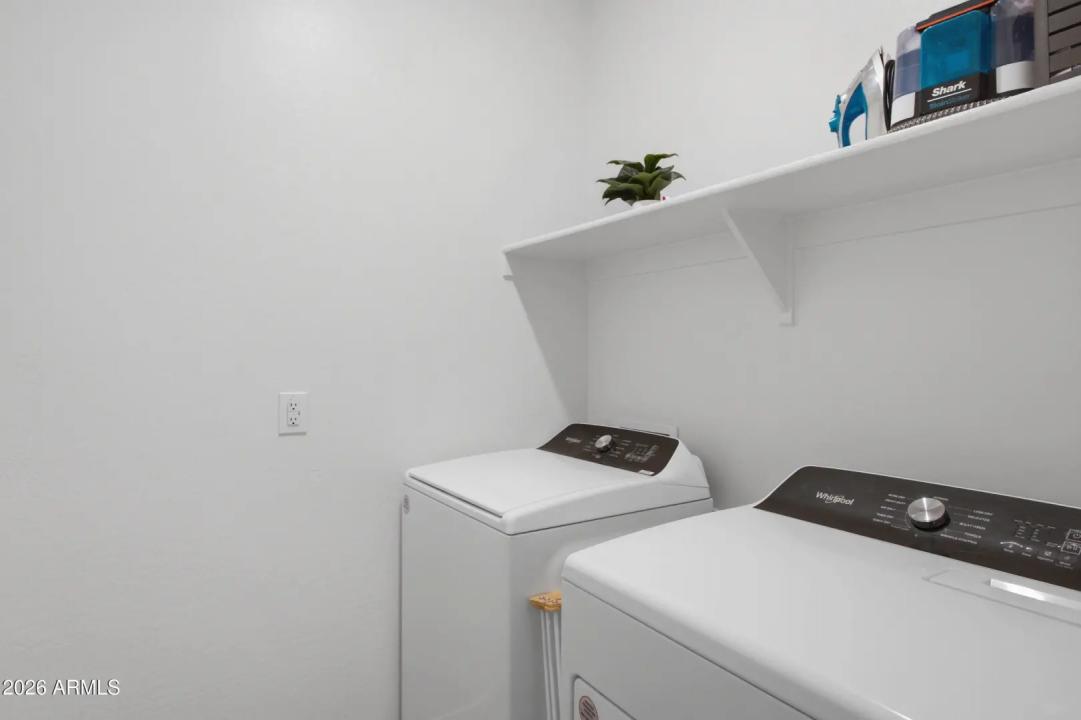 Real Estate Picture 23