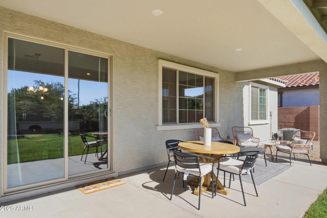 Real Estate Picture 24