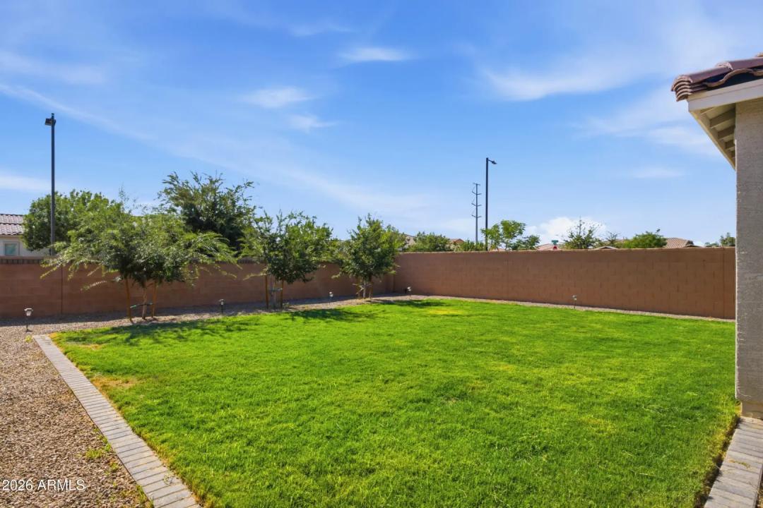 Real Estate Picture 28