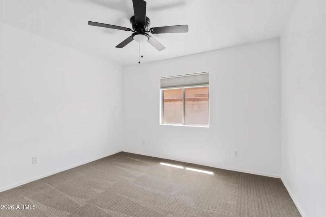 Real Estate Picture 16